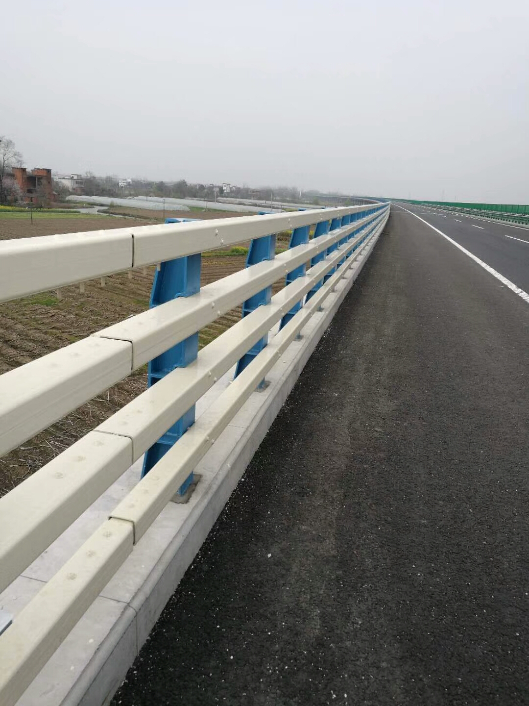 防（fáng）撞護欄