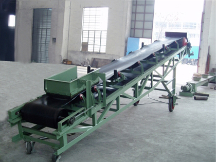 移動（dòng）式皮帶（dài）輸送機